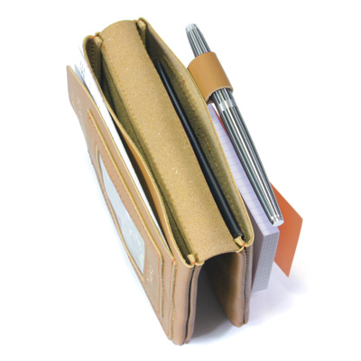 �p�X�|�[�g�P�[�X�J�o�[�{�v���U�[�E�{�v�i�`�������x�[�W��