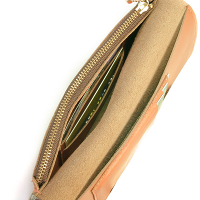 �v���U�[���z�����z