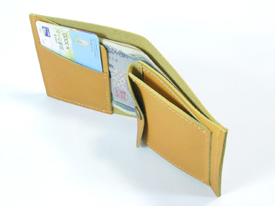 薄型二つ折り本革財布